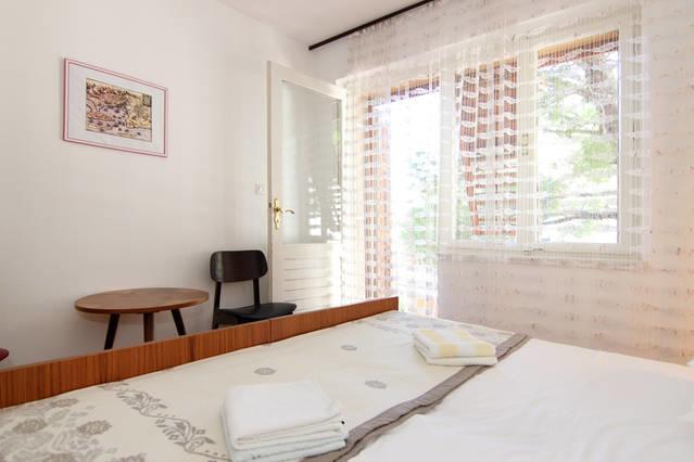Eco-Apartments With Nice Garden Baška Voda Eksteriør bilde